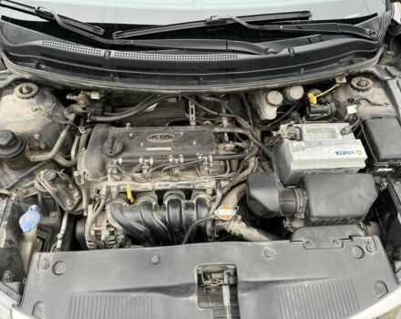 Серый Киа Рио, объемом двигателя 1.4 л и пробегом 223 тыс. км за 5650 $, фото 4 на Automoto.ua