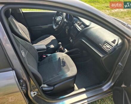 Серый Киа Рио, объемом двигателя 1.4 л и пробегом 235 тыс. км за 5600 $, фото 11 на Automoto.ua