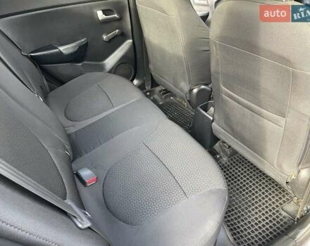 Серый Киа Рио, объемом двигателя 1.4 л и пробегом 171 тыс. км за 7300 $, фото 11 на Automoto.ua