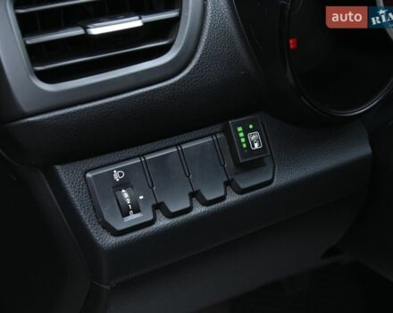 Серый Киа Рио, объемом двигателя 1.4 л и пробегом 247 тыс. км за 5800 $, фото 10 на Automoto.ua