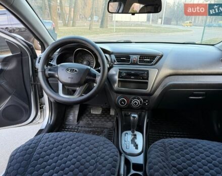 Сірий Кіа Ріо, об'ємом двигуна 1.4 л та пробігом 259 тис. км за 6300 $, фото 12 на Automoto.ua