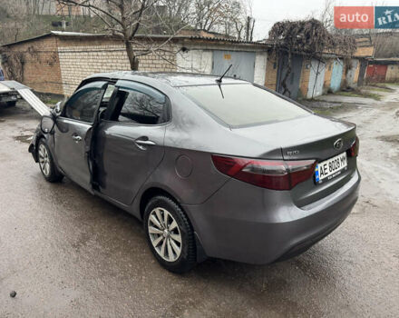 Серый Киа Рио, объемом двигателя 1.4 л и пробегом 250 тыс. км за 1950 $, фото 2 на Automoto.ua
