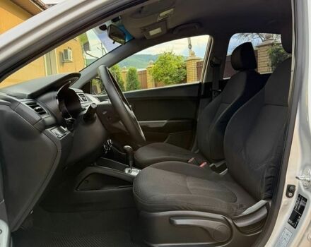 Сірий Кіа Ріо, об'ємом двигуна 1.6 л та пробігом 185 тис. км за 7650 $, фото 15 на Automoto.ua