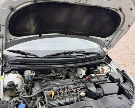 Серый Киа Рио, объемом двигателя 1.4 л и пробегом 247 тыс. км за 6900 $, фото 12 на Automoto.ua