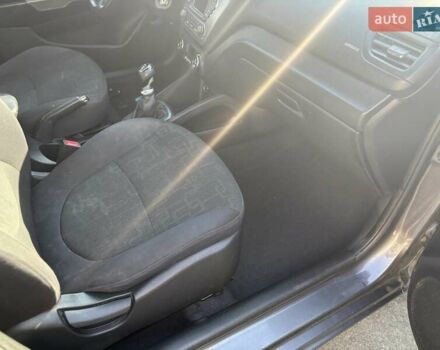 Серый Киа Рио, объемом двигателя 1.6 л и пробегом 121 тыс. км за 7200 $, фото 14 на Automoto.ua