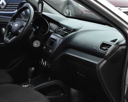 Сірий Кіа Ріо, об'ємом двигуна 1.4 л та пробігом 226 тис. км за 6999 $, фото 10 на Automoto.ua