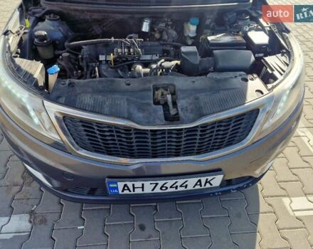 Серый Киа Рио, объемом двигателя 1.4 л и пробегом 187 тыс. км за 4900 $, фото 7 на Automoto.ua