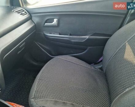 Серый Киа Рио, объемом двигателя 1.4 л и пробегом 187 тыс. км за 4900 $, фото 12 на Automoto.ua