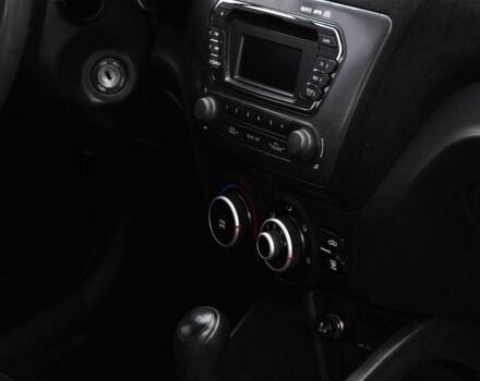 Серый Киа Рио, объемом двигателя 1.4 л и пробегом 226 тыс. км за 6999 $, фото 13 на Automoto.ua