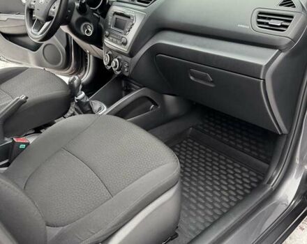 Сірий Кіа Ріо, об'ємом двигуна 1.4 л та пробігом 82 тис. км за 9200 $, фото 22 на Automoto.ua