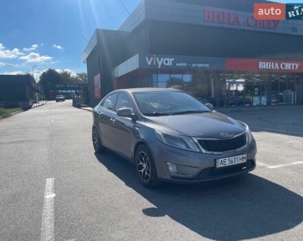 Сірий Кіа Ріо, об'ємом двигуна 1.4 л та пробігом 219 тис. км за 5900 $, фото 3 на Automoto.ua