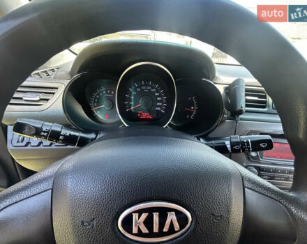 Серый Киа Рио, объемом двигателя 1.6 л и пробегом 250 тыс. км за 8299 $, фото 16 на Automoto.ua