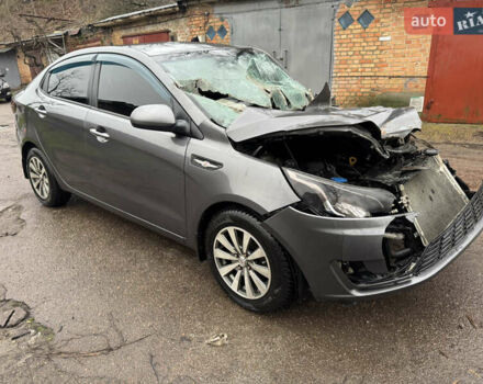 Серый Киа Рио, объемом двигателя 1.4 л и пробегом 250 тыс. км за 1950 $, фото 8 на Automoto.ua