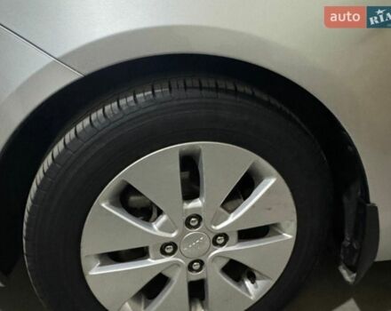 Серый Киа Рио, объемом двигателя 1.6 л и пробегом 44 тыс. км за 9500 $, фото 2 на Automoto.ua