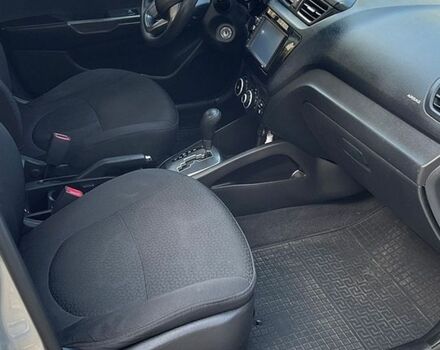 Сірий Кіа Ріо, об'ємом двигуна 1.4 л та пробігом 87 тис. км за 7400 $, фото 8 на Automoto.ua