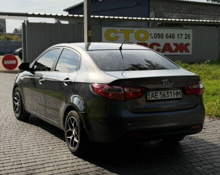 Сірий Кіа Ріо, об'ємом двигуна 1.4 л та пробігом 220 тис. км за 6700 $, фото 6 на Automoto.ua