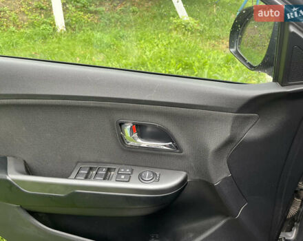 Серый Киа Рио, объемом двигателя 1.6 л и пробегом 115 тыс. км за 8200 $, фото 6 на Automoto.ua