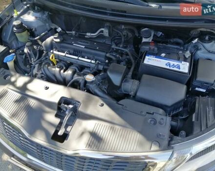 Серый Киа Рио, объемом двигателя 1.4 л и пробегом 128 тыс. км за 8000 $, фото 6 на Automoto.ua