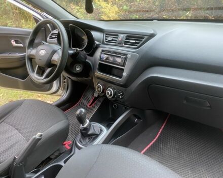 Серый Киа Рио, объемом двигателя 1.4 л и пробегом 224 тыс. км за 5301 $, фото 6 на Automoto.ua