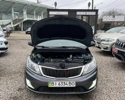 Сірий Кіа Ріо, об'ємом двигуна 1.4 л та пробігом 190 тис. км за 7500 $, фото 8 на Automoto.ua