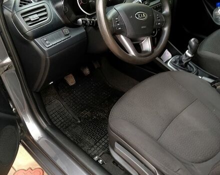 Сірий Кіа Ріо, об'ємом двигуна 1.4 л та пробігом 206 тис. км за 7800 $, фото 6 на Automoto.ua
