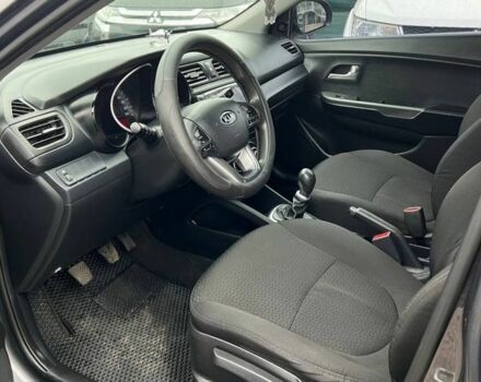 Сірий Кіа Ріо, об'ємом двигуна 1.4 л та пробігом 190 тис. км за 7500 $, фото 13 на Automoto.ua