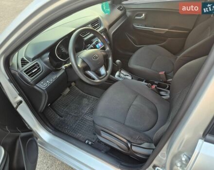 Сірий Кіа Ріо, об'ємом двигуна 1.4 л та пробігом 93 тис. км за 8400 $, фото 9 на Automoto.ua