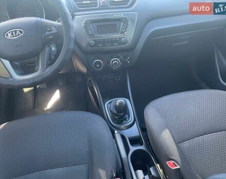 Сірий Кіа Ріо, об'ємом двигуна 1.4 л та пробігом 219 тис. км за 5900 $, фото 12 на Automoto.ua