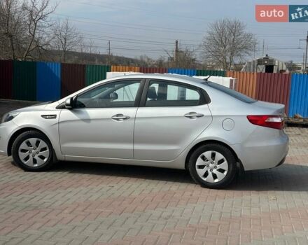 Сірий Кіа Ріо, об'ємом двигуна 1.6 л та пробігом 128 тис. км за 9350 $, фото 2 на Automoto.ua