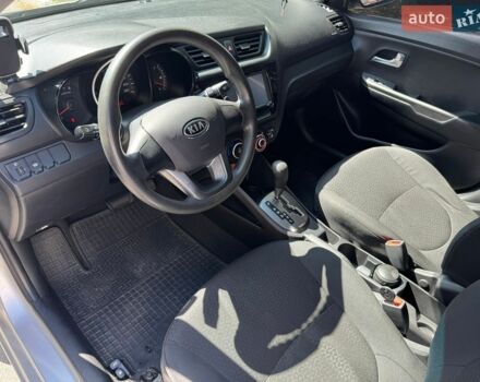 Сірий Кіа Ріо, об'ємом двигуна 1.4 л та пробігом 94 тис. км за 8799 $, фото 14 на Automoto.ua