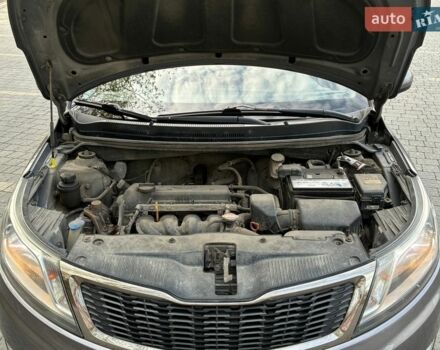 Сірий Кіа Ріо, об'ємом двигуна 1.59 л та пробігом 191 тис. км за 6500 $, фото 1 на Automoto.ua