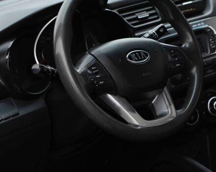 Серый Киа Рио, объемом двигателя 1.4 л и пробегом 226 тыс. км за 6999 $, фото 8 на Automoto.ua