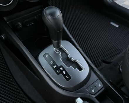 Серый Киа Рио, объемом двигателя 1.6 л и пробегом 133 тыс. км за 8300 $, фото 15 на Automoto.ua