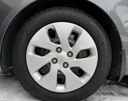 Серый Киа Рио, объемом двигателя 1.4 л и пробегом 82 тыс. км за 9200 $, фото 37 на Automoto.ua