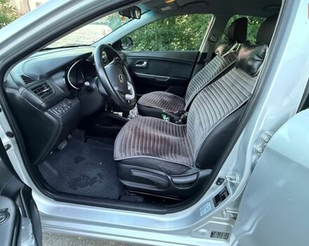 Серый Киа Рио, объемом двигателя 1.4 л и пробегом 230 тыс. км за 7000 $, фото 9 на Automoto.ua