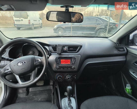 Серый Киа Рио, объемом двигателя 1.6 л и пробегом 127 тыс. км за 7700 $, фото 8 на Automoto.ua