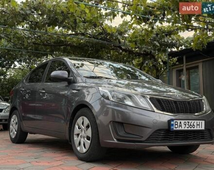 Серый Киа Рио, объемом двигателя 1.4 л и пробегом 170 тыс. км за 6000 $, фото 1 на Automoto.ua