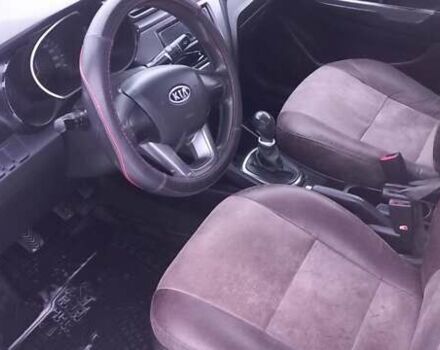 Серый Киа Рио, объемом двигателя 1.4 л и пробегом 133 тыс. км за 8200 $, фото 22 на Automoto.ua