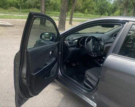 Сірий Кіа Ріо, об'ємом двигуна 1.6 л та пробігом 249 тис. км за 8604 $, фото 6 на Automoto.ua