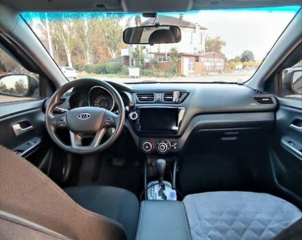 Сірий Кіа Ріо, об'ємом двигуна 1.4 л та пробігом 120 тис. км за 8200 $, фото 7 на Automoto.ua