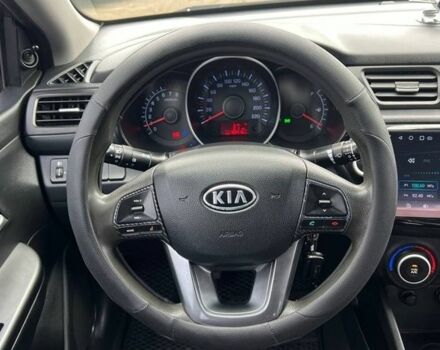 Сірий Кіа Ріо, об'ємом двигуна 1.4 л та пробігом 190 тис. км за 7500 $, фото 17 на Automoto.ua