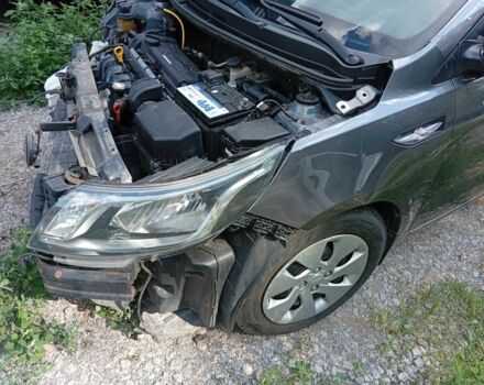 Сірий Кіа Ріо, об'ємом двигуна 1.6 л та пробігом 200 тис. км за 2300 $, фото 14 на Automoto.ua