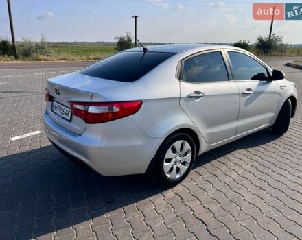 Сірий Кіа Ріо, об'ємом двигуна 1.4 л та пробігом 175 тис. км за 8000 $, фото 6 на Automoto.ua