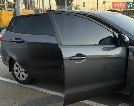 Сірий Кіа Ріо, об'ємом двигуна 1.4 л та пробігом 170 тис. км за 5500 $, фото 37 на Automoto.ua