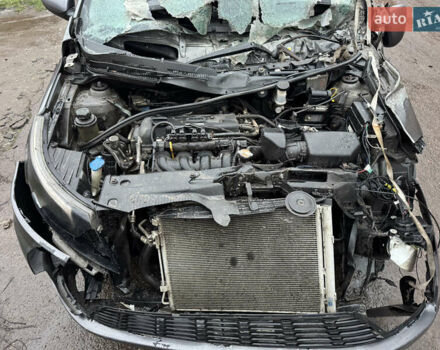 Серый Киа Рио, объемом двигателя 1.4 л и пробегом 250 тыс. км за 1950 $, фото 39 на Automoto.ua