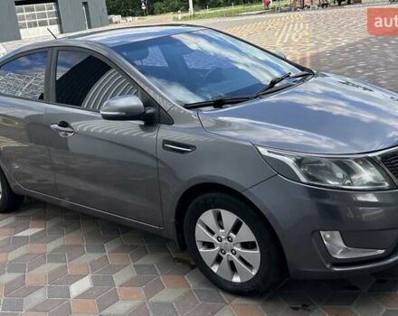 Серый Киа Рио, объемом двигателя 1.59 л и пробегом 179 тыс. км за 7900 $, фото 2 на Automoto.ua