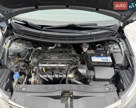 Серый Киа Рио, объемом двигателя 1.4 л и пробегом 82 тыс. км за 9200 $, фото 36 на Automoto.ua