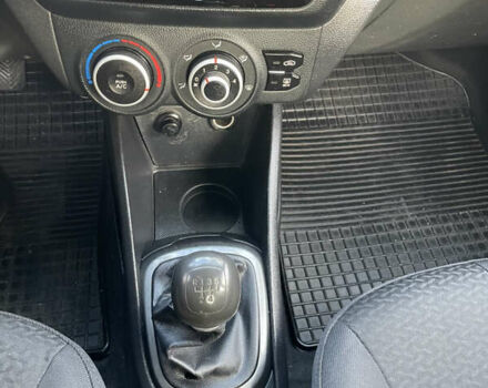 Серый Киа Рио, объемом двигателя 1.4 л и пробегом 167 тыс. км за 5999 $, фото 24 на Automoto.ua