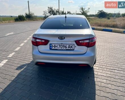 Сірий Кіа Ріо, об'ємом двигуна 1.4 л та пробігом 175 тис. км за 8000 $, фото 5 на Automoto.ua