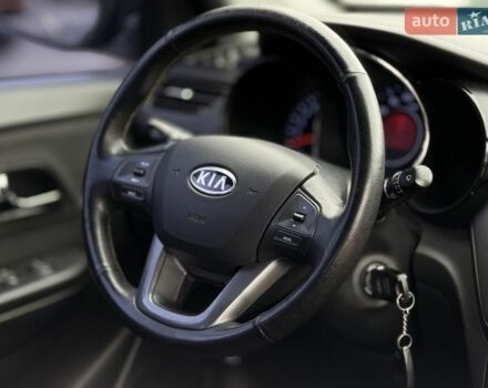 Серый Киа Рио, объемом двигателя 1.59 л и пробегом 180 тыс. км за 7300 $, фото 13 на Automoto.ua